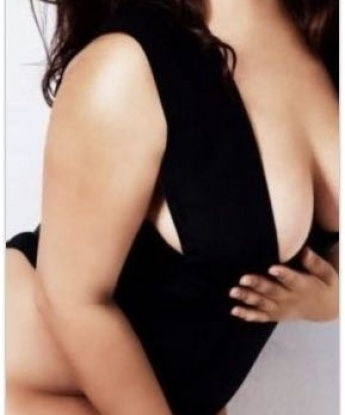 Приглашаю в гости на вечер полный возбуждения и незабываемых впечатлений. Обещаю, встреча со мной будет самым ярким моментом твоей недели. Звони, не пожалеешь! 10444, 42 года