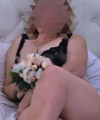 Я креативна и нежна, а мои опыт и чувственность заставят тебя растаять от желания. Позволь мне стать твоей фантазией, исполнив все твои мечты и желания. У меня отличные возможности и широкий спектр услуг, которые удовлетворят даже самого требовательного мужчину. Забудь обо всем на время и позволь себе насладиться моими огненными шалостями. Я жду тебя в Москве, чтобы подарить тебе незабываемые ощущения. Отзывы моих довольных клиентов говорят сами за себя 💋. Загляни в мой альбом с фотографиями и увидишь, насколько я сексуальна и привлекательна. Тебе понравится со мной, обещаю 😉. 4291, 41 год